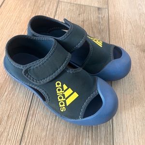 Boys sandals